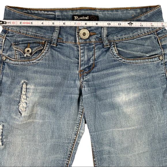 Rewind size 3 capri jeans rolled cuffs, button flap pockets, some distressing - Picture 10 of 14
